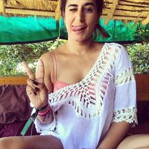 नहीं थम रहा कटरीना की हमशक्ल सलोनी की Hot तस्वीरों की बारिश का सिलसिला