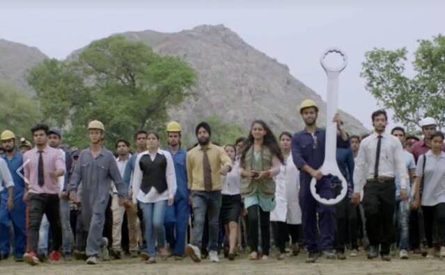 इस इनोवेशन हंट में सरकार ने तीन तरह की प्राइज कैटेगरी को रखा है. सबसे बेहतर आइडिया देने वाले को सरकार 10 लाख रुपये का इनाम तो देगी ही. इसके अलावा इनोवेशन आइडिया की दूसरी पसंद के लिए 5 लाख और तीसरे नंबर पर पसंद किए गए आइडिया को सरकार 2 लाख रुपये देगी.