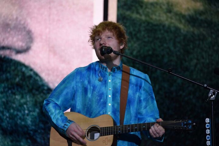 Ed Sheeran performs in Mumbai, second time in India in 2 years मुंबई में हुआ एड शीरन का धमाकेदार कंसर्ट, देखने पहुंचे 10 हजार फैंस