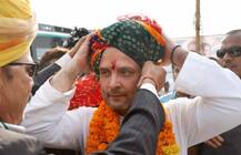 गुजरात चुनाव के नतीजों से पहले होगी राहुल गांधी की ताजपोशी, सोनिया की जगह लेंगे