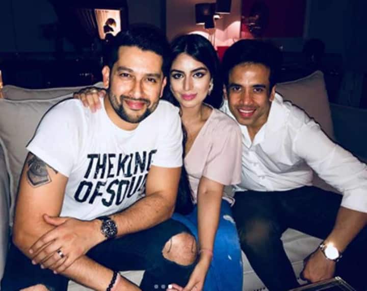 इस पार्टी में अभिनेता आफताब शिवदासानी भी अपनी पत्नी के साथ पहुंचे. (Photo: Instagram)