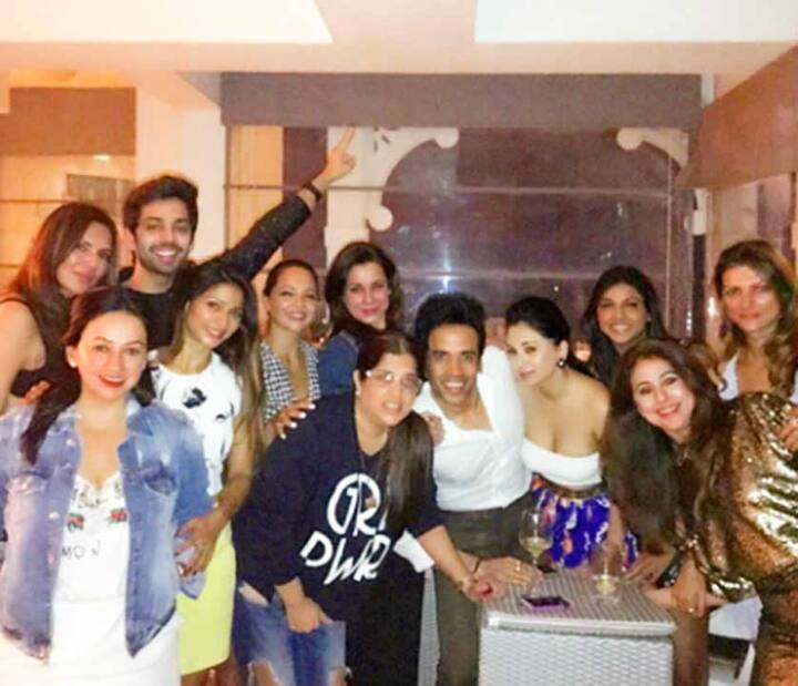 इस सेलिब्रेशन की कुछ तस्वीरें सोशल मीडिया पर देखने को मिली हैं. (Photo: Instagram)