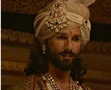 ‘पद्मावती’ पर शाहिद कपूर ने तोड़ी चुप्पी, बोले- फिल्म में ऐसा कुछ भी नहीं, जो नामंज़ूर हो