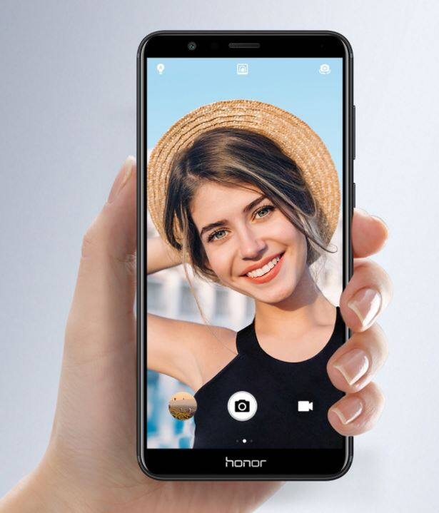  भारत हाल ही में अमेरिका को पीछे छोड़कर चीन के बाद दूसरा सबसे बड़ा स्मार्टफोन बाजार बन गया है, और काउंटरप्वाइंट की रिपोर्ट के मुताबिक देश की केवल एक तिहाई आबादी ही स्मार्टफोन का इस्तेमाल करती है. इससे भारत मोबाइल कंपनियों के लिए एक आकर्षण का केंद्र बना है.