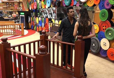 Bigg Boss 11: हिना के कहने पर भड़क गईं सपना, पुनीश-बंदगी में भी हुआ झगड़ा Bigg Boss 11: हिना के कहने पर भड़क गईं सपना, पुनीश-बंदगी में भी हुआ झगड़ा