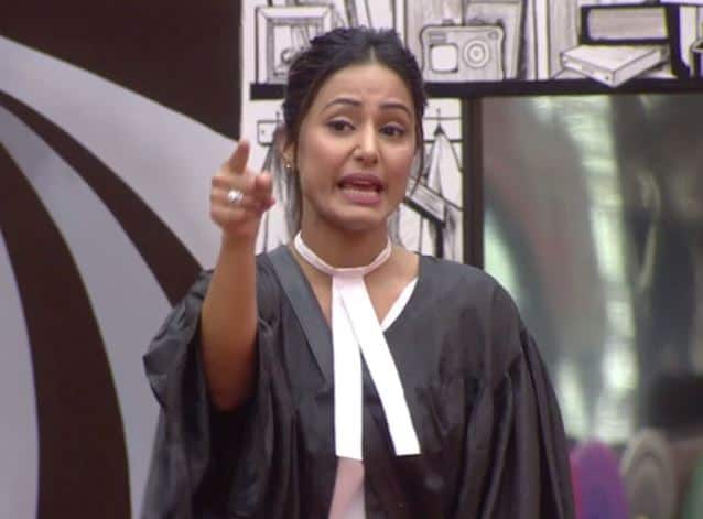 Bigg Boss 11: फैंस ने चलाई ऐसी मुहिम, ट्विटर पर ट्रेंड करने लगी हिना खान Bigg Boss 11: Hina Khan Trend on twitter, fans came out in favour Bigg Boss 11: फैंस ने चलाई ऐसी मुहिम, ट्विटर पर ट्रेंड करने लगी हिना खान