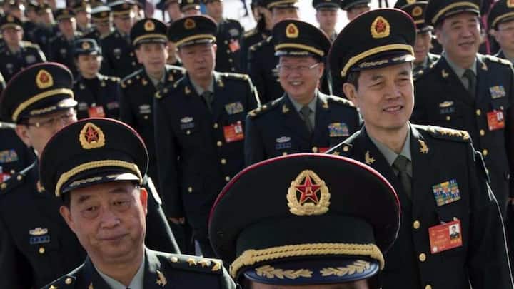 चीन की सरकारी समाचार एजेंसी ‘शिन्हुआ’ ने खबर दी है कि सीपीसी की सेंट्रल कमिटी के जनरल ऑफिस ने एक नोटिस जारी किया है जिसमें कहा गया है कि देश के सभी क्षेत्रों और विभागों को शासन विषय पर शी की नई किताब का अध्ययन करना चाहिए.