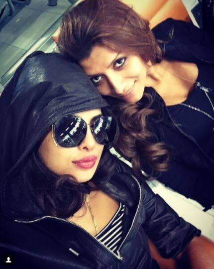 बताते चलें कि अमेरिकी टीवी सीरीज़ क्वॉन्टिको में ब्रेक मिलने के बाद प्रियंका अमेरिका की होकर रह गई हैं. उनकी पहली हॉलीवुड फिल्म बेवॉच बुरी तरह से असफल रही लेकिन फिर भी उनका जलवा कायम है.