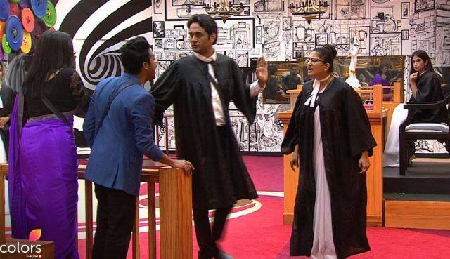 बिग बॉस ने इन दोनों की खराब परफॉर्मेंस की बावजूद घरवालों को लग्जरी बजट देने का फैसला किया. हालांकि, बंदगी और सपना की वजह से घरवालों को 400 लग्जरी बजट प्वाइंट्स का नुकसान हुआ.