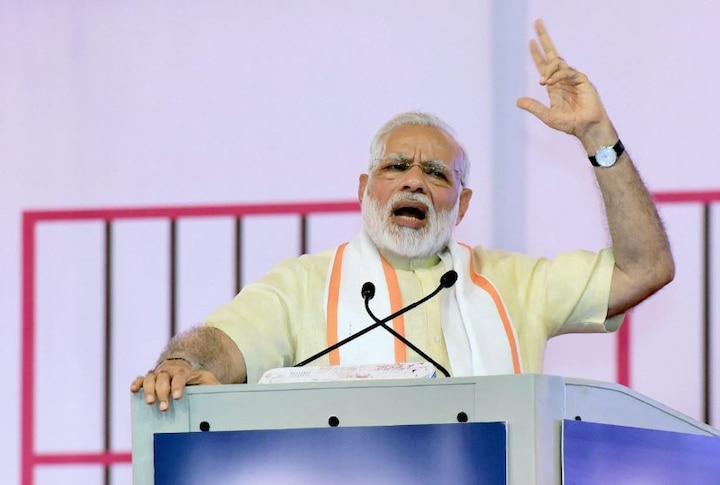 Gujarat elections: today PM Modi to sound BJP’s poll buggle with four rallies आज से गुजरात में प्रचार की कमान संभालेंगे पीएम मोदी, एक दिन में करेंगे 4-4 रैलियां