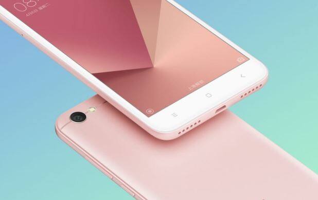 स्पेसिफिकेशनः रेडमी 5A में 5 इंच की स्क्रीन दी गई है जिसकी रिजल्यूशन 720x1280 पिक्सल है. ऩए स्मार्टफोन में 1.4GHz क्वार्ड कोर क्वालकॉम स्नैपड्रैगन 425 प्रोसेसर दिया गया है साथ ही 2 जीबी की रैम दी गई है.