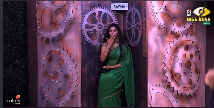 जब डांस की बात हो तो फिर सिर्फ सपना का ही नाम आता है और इसी वजह से उन्हें बॉलीवुड के लिए एक जानी मानी हस्ती ने ऑफर दिया है. (Photo: Voot)