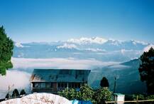 अकेली हैं तो ये जगहें हैं आपके घूमने के लिए परफेक्ट