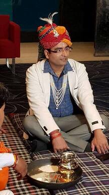 यूपी: चर्चा में है रायबरेली के डीएम साहेब की ‘आशिकी’