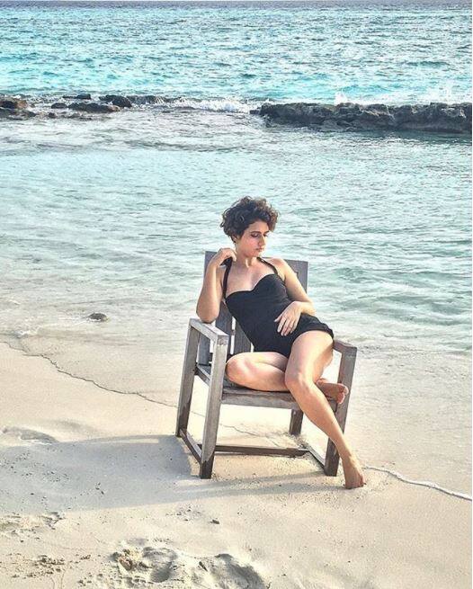 इससे पहले भी जब अभिनेत्री ने मोनोकिनी पहने हुए एक तस्वीर इंस्टाग्राम पर शेयर की थी. इस तस्वीर को लेकर भी लोगों ने अभिनेत्री को भला बुरा कहा था.