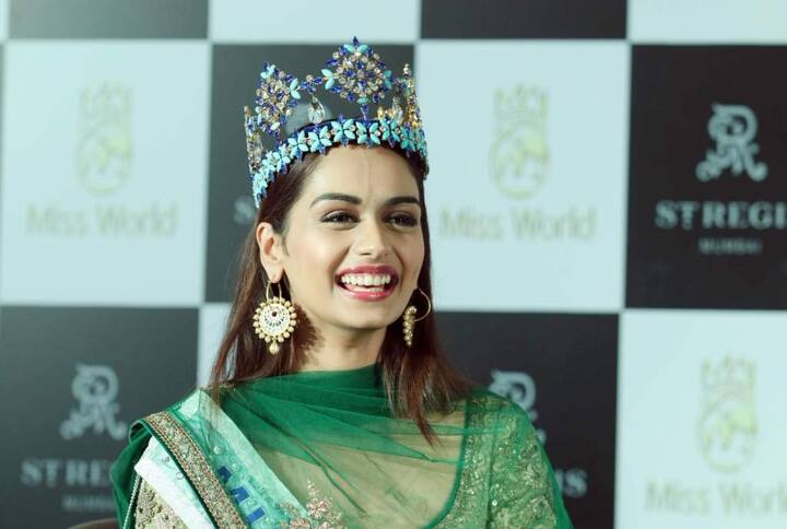 'पद्मावती' विवाद को लेकर भी संवाददाताओं ने मानुषी से सवाल किए. उनका जवाब देते हुए उन्होंने कहा, ‘‘मुझे लगता है कि सारी भारतीय महिलाओं में जो एक बात समान है वह है कि हम जो हैं, उसे सोचकर परेशान नहीं होते.’’ इसके अलावा मानुषी संवाददाता सम्मेलन में बॉलीवुड के मशहूर गाने 'नगाड़ा' के बीट्स पर थिरकती हुई भी नजर आईं.