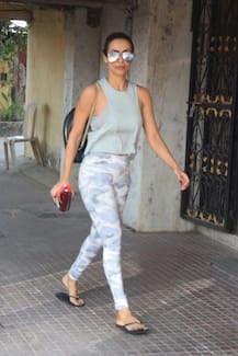 जिम के बाहर स्पॉट हुईं सलमान ख़ान की पूर्व भाभी मलाइका अरोड़ा