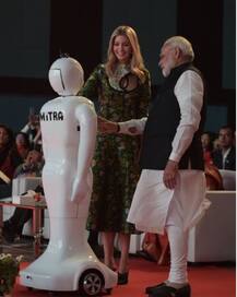 पीएम मोदी की मौजूदगी में \'मित्रों\' से मिलीं ट्रंप की बेटी इवांका