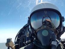 भारतीय लड़ाकू विमान तेजस में बैठ कर सिंगापुर के रक्षामंत्री बोले- कमाल है