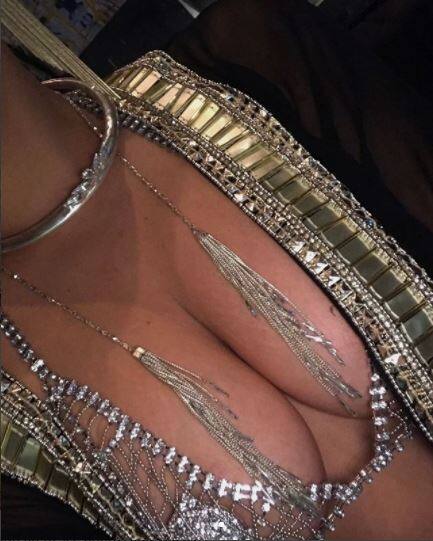 बताते चलें कि गागा ने पॉप जगत में बेहद कम उम्र में सफलता हासिल कर ली थी.