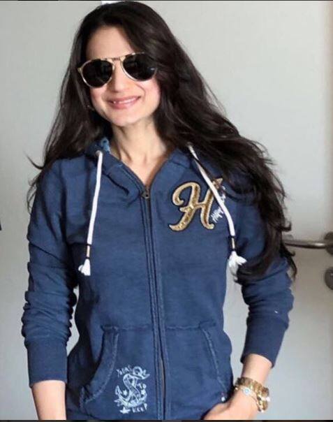 पिछली बार अमीषा पटेल 2013 में आई रेल 3 में नजर आईँ थी.