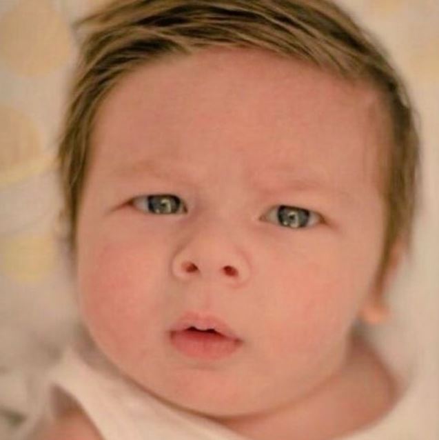 एक साल के होने वाले हैं करीना के छोटे नवाब, देखें क्यूट तैमूर की खास तस्वीरें