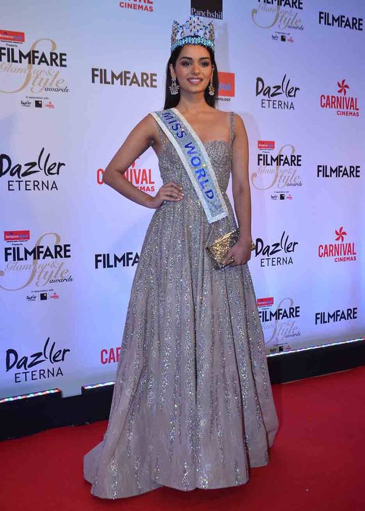 हरियाणा के सोनीपत जिले में ऑल-गर्ल्स मेडिकल कॉलेज में मेडिकल की पढ़ाई करते हुए मानुषी ने चीन के सान्या में विश्व सुंदरी 2017 का ताज जीता, लेकिन यह चकाचौंध उन्हें शिक्षा से दूर नहीं ले जा सका है.