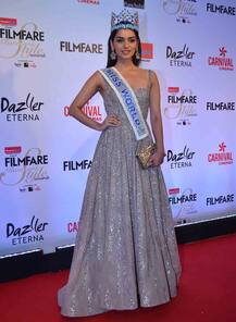 मिस वर्ल्ड बनने के बाद पहली बार फिल्मी सितारों के साथ रेड कार्पेट पर उतरीं मानुषी छिल्लर