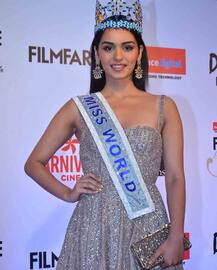 मिस वर्ल्ड बनने के बाद पहली बार फिल्मी सितारों के साथ रेड कार्पेट पर उतरीं मानुषी छिल्लर