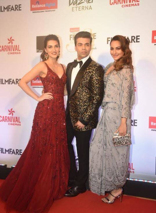 कृति और सुशांत की फिल्म 'राब्ता' में साथ नजर आए थे, फिल्म तो कुछ खास कमाल नहीं दिखा सकी लेकिन दोनों की कैमेस्ट्री की चर्चा खूब हुई. Photo (Manav Manglani )