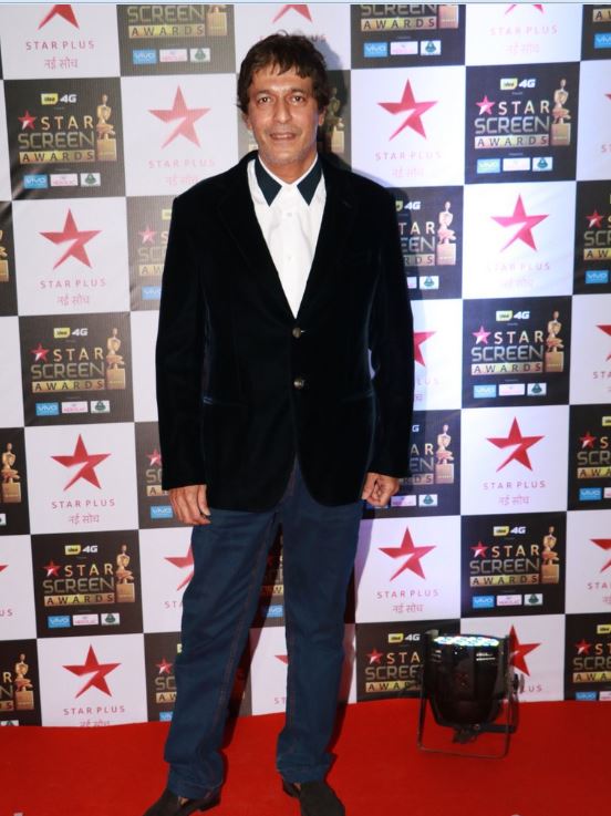 Chunky Pandey से चुराकर फ्लाइट में सवार पैसेंजर्स में बांट दी थी सिगरेट, शरारतों में किसी से कम नहीं थे सनी देओल