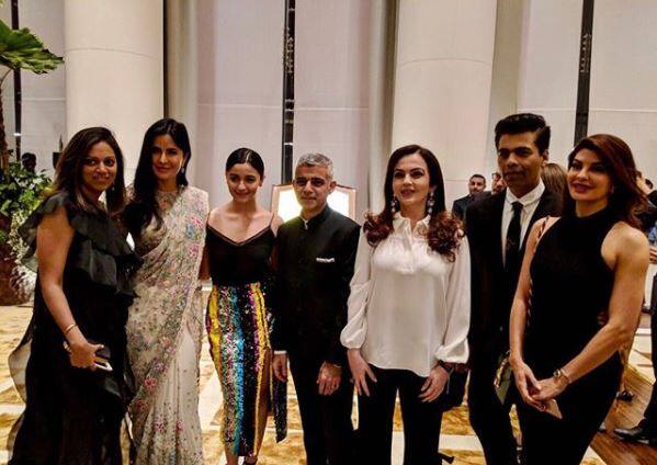लंदन के मेयर ने आलिया, कैटरीना, नीता अंबानी, करण जौहर, जैकलीन फर्नांडीज़ जैसी शख्सियतों के साथ भी तस्वीर खिंचवाई और अपने अकाउंट के जरिए शेयर की है.