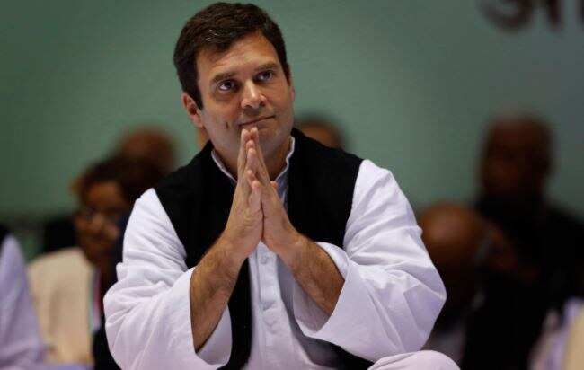 Mission 2019: Rahul Gandhi to launch ‘Save the Constitution’ मिशन 2019: सोमवार को राहुल गांधी शुरू करेंगे 'संविधान बचाओ अभियान'