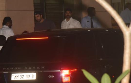 शशि कपूर की मौत की खबर सुन आनन-फानन में अस्पताल पहुंचे रणबीर कपूर