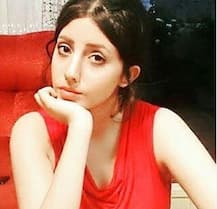 चलीं थीं एंजेलिना जोली बनने, तस्वीरें वायरल हुईं तो हो गया कांड