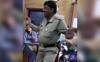 पुलिस थाने में डांस और महिला पुलिसकर्मियों की ताली, सब इंस्पेक्टर को पड़ा भारी