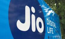 JioPhone का गूगल असिस्टेंट वर्जन हुआ लॉन्च, पहला फीचर फोन जिसमें होगी ये खासियत 