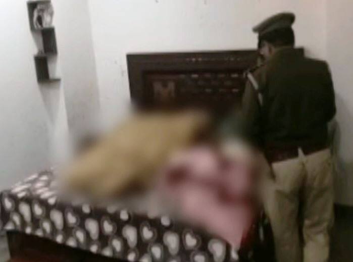 15 साल का बेटा निकला मां और बहन का कातिल, ग्रेटर नोएडा के गौर सिटी में हुई हत्या Greater Noida Mother-daughter Murder Mystery, missing son found in Varanasi 15 साल का बेटा निकला मां और बहन का कातिल, ग्रेटर नोएडा के गौर सिटी में हुई हत्या