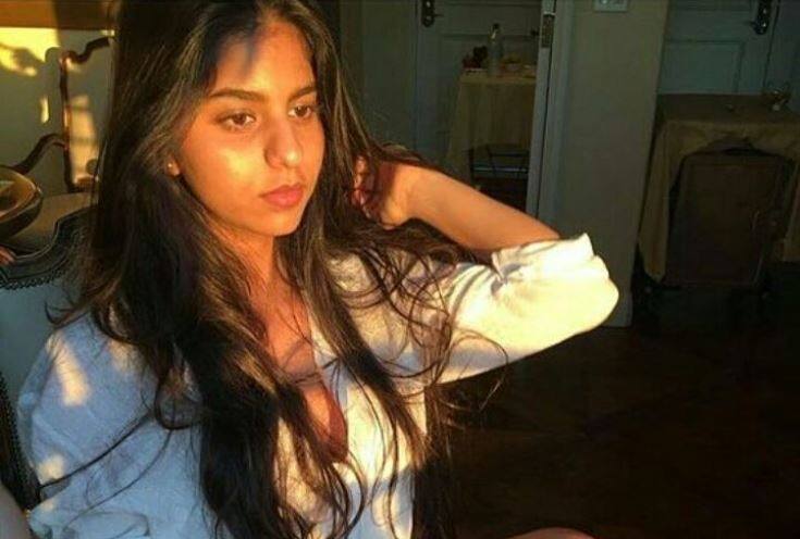 PIC: Suhana khan latest pic viral on social media PIC: ग्लैमरस अंदाज में पोज देती सुहाना खान की तस्वीर हुई वायरल