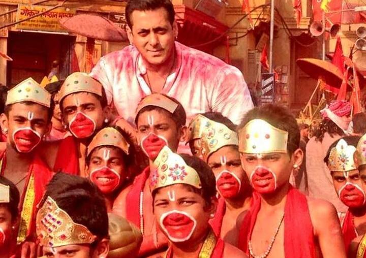 अब ये देखना बेहद दिलचस्प होगा कि भारत और पाकिस्तान की पृष्ठभूमि पर बनी ‘बजरंगी भाईजान’ चीन में क्या कमाल दिखाती है.