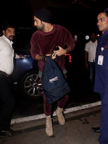 Pics: दादा शशि कपूर का अंतिम संस्कार करते ही दुबई रवाना हुए रनबीर कपूर