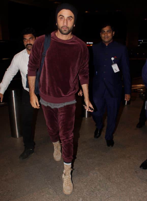 इतना ही नहीं खबरें तो ये भी हैं कि नीतू लंदन में रनबीर के लिए बहू ढूंढ रही हैं. (तस्वीर: मानव मंगलानी)