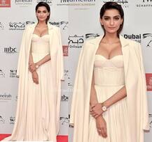 ताज़ा तस्वीरों में सोनम कपूर ने की हॉटनेस की हदें पार