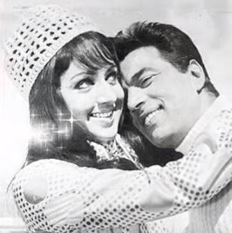 धर्मेंद्र शादीशुदा थे. उनके बच्चे थे लेकिन इसके बावजूद दोनों एक दूसरे के करीब आने लगे. दोनों ने 'सीता और गीता' के बाद भी कई फिल्मों में साथ काम किया और हर फिल्म के साथ इसी दौरान एक फिल्म की शूटिंग के दौरान, एक शॉट के बीच में ही धर्मेन्द्र ने अचानक हेमा मालिनी को प्रपोज़ कर दिया.