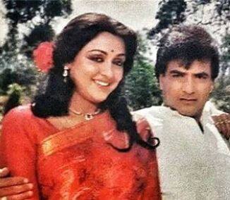 हेमा ने संजीव कुमार के साथ शादी से इंकार कर दिया तो खुद संजीव कुमार के खास दोस्त जीतेन्द्र ने मौका देखकर अपने मन की बात हेमा के सामने खोल दी. दरअसल वो खुद हेमा मालिनी के प्यार में गिरफ्तार हो चुके थे.