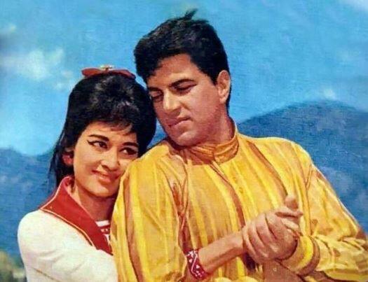 बड़ी बात ये थी कि इस कॉन्टेस्ट में बिमल रॉय और गुरुदत्त जैसे दिग्गज फिल्मकारों ने प्रतियोगियों का चुनाव किया था. हीमैन जैसी काया और हीरो जैसी सूरत वाले धर्मेंद्र ये फिल्मफेयर कॉन्टेस्ट जीतने में कामयाब रहे थे. (तस्वीर: इंस्टाग्राम)