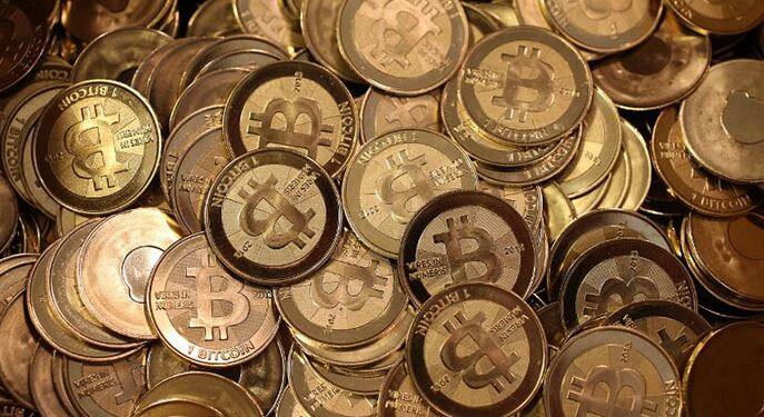 8. कई मीडिया रिपोर्ट्स के मुताबिक ये भी खबर है कि बिटकॉइन का इस्तेमाल गैरकानूनी और आतंकवादी गतिविधियों के लिए इस्तेमाल किया जा रहा है.