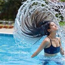 देखें, \'ये रिश्ता क्या कहलाता है\' की नायरा की आग लगाती इंस्टा तस्वीरें