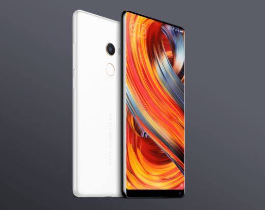 भारत में इस स्मार्टफोन के 6जीबी रैम और 128 स्टोरेज वाले वैरिएंट को लॉन्च किया गया है. 