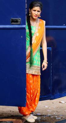 सपना चौधरी ने अभय देओल के साथ शुरू की फिल्म की शूटिंग, देखें On Location तस्वीरें